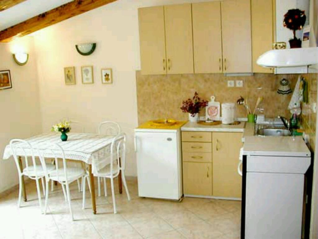 Apartment Dimitrijevic Makarska Habitación foto